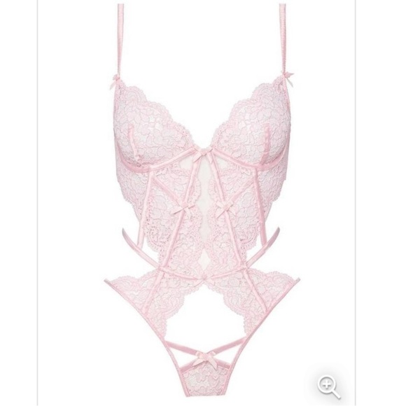 NEW For love and lemons pink lace lingerie